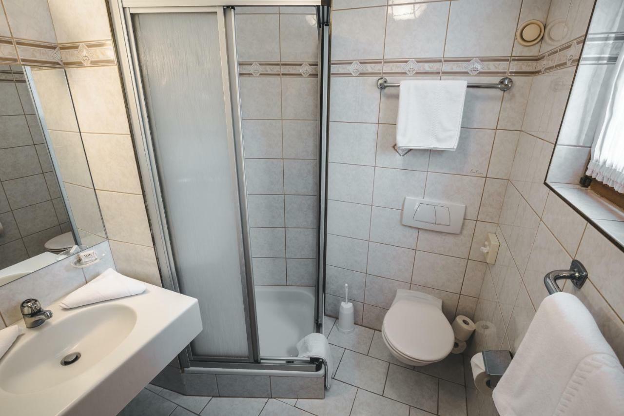 Single Room with Shower,1498567618:JPEG